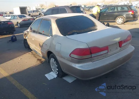 2001 Honda Accord 2.3 Lx from USA, damaged, VIN 1HGCG56491A082694